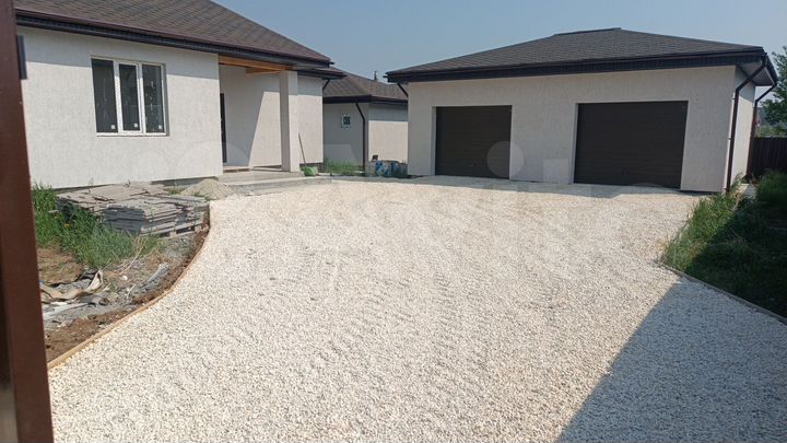 Коттедж 235 м² на участке 8 сот.