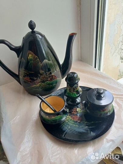 Остатки от китайского деревянного сервиза