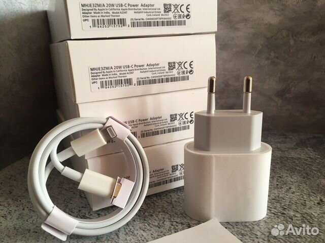 Зарядка на iPhone 20w новая / блок + кабель