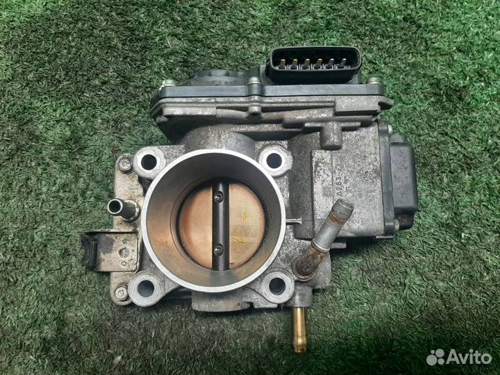 Дроссельная заслонка Honda Civic 4D (FD) 2006