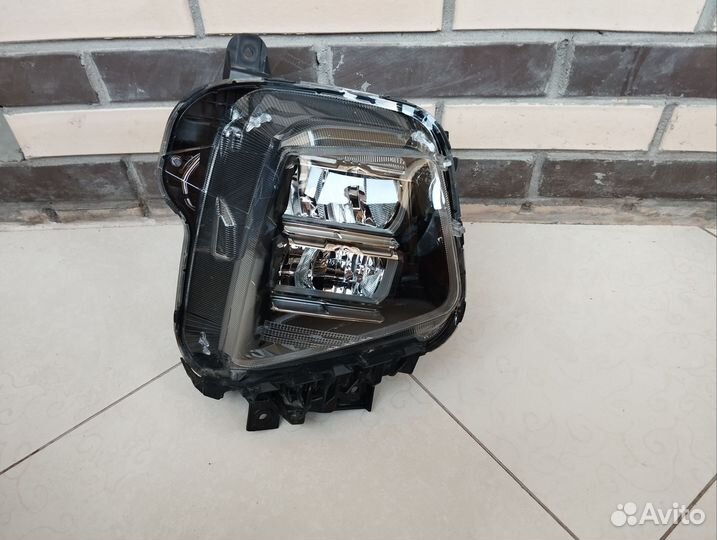 Фара правая Hyundai Tucson 4 LED Оригинал