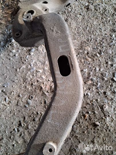 Балка Поперечная на Porsche Cayenne