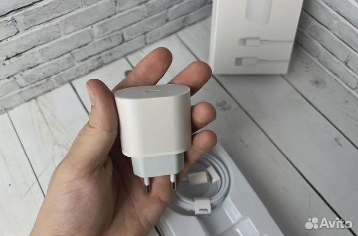 Зарядное для телефона apple Type-C lighting