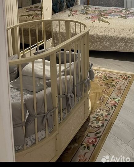 Детская кроватка