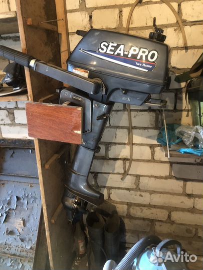 Надувная лодка Flinc с мотором sea-pro 3л/с