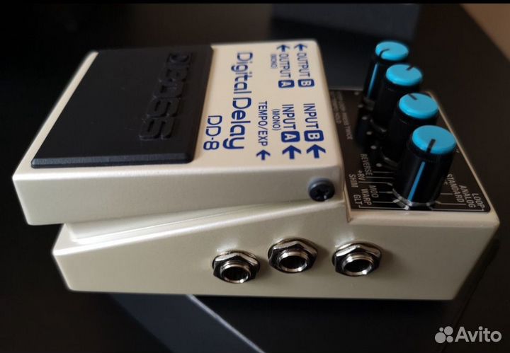 Гитарная педаль boss dd 8 delay