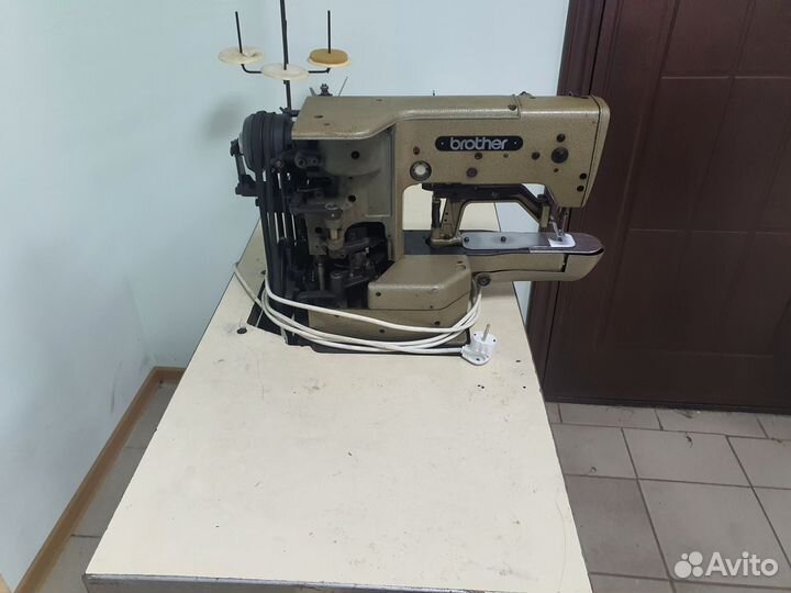 Промышленная швейная машина Brother LK3-B430-2