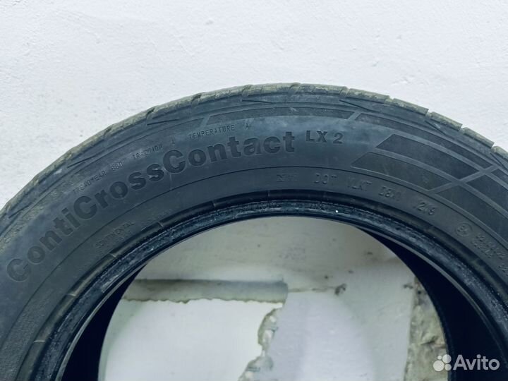Continental CrossContact LX 215/60 R17 96H