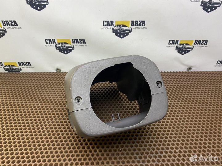 Кожух рулевой колонки Toyota Crown