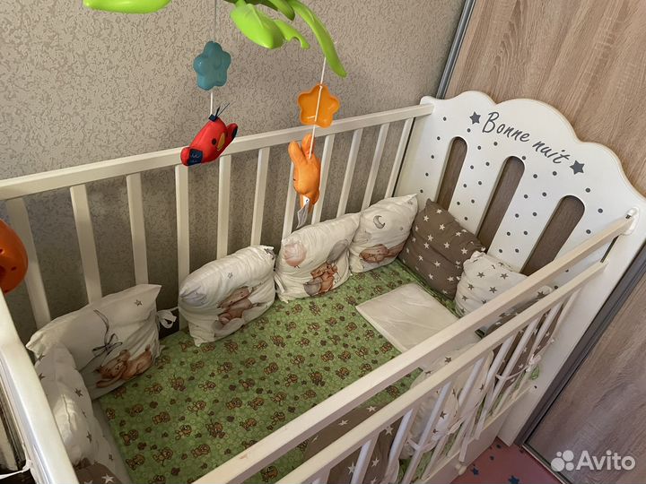 Детская кроватка