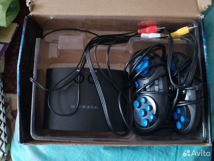 Игровая приставка титан2 в рабочем состоянии