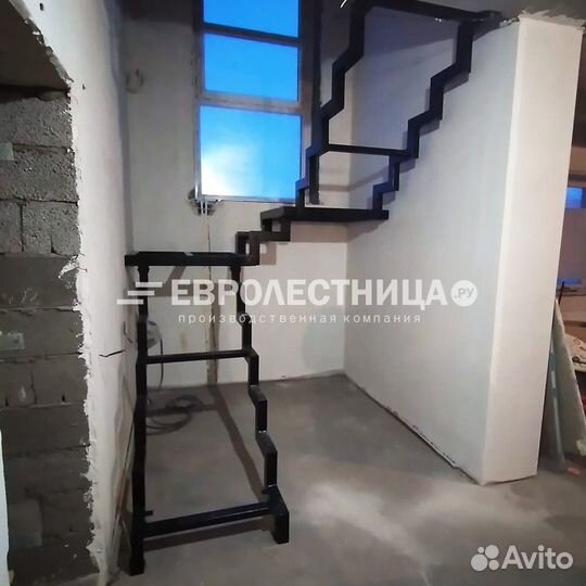 Лестница на второй этаж