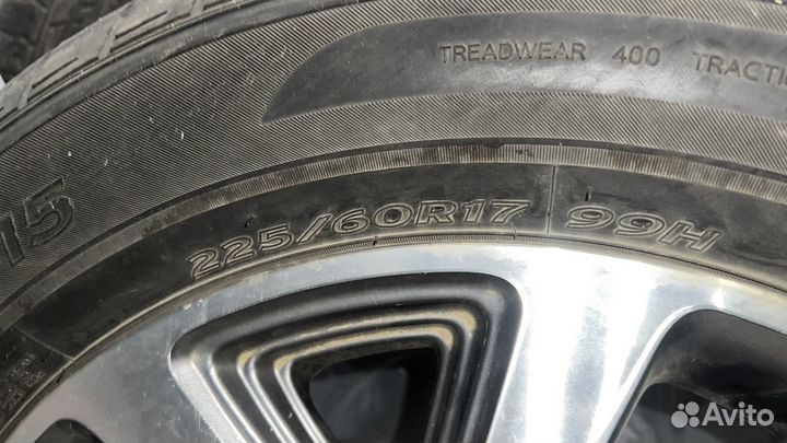 Продам литой диск с шиной R17