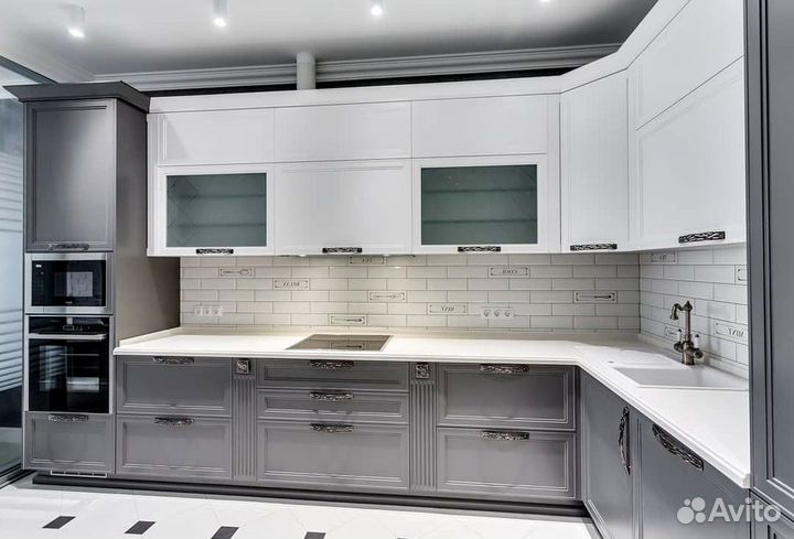 Кухня в потолок на заказ