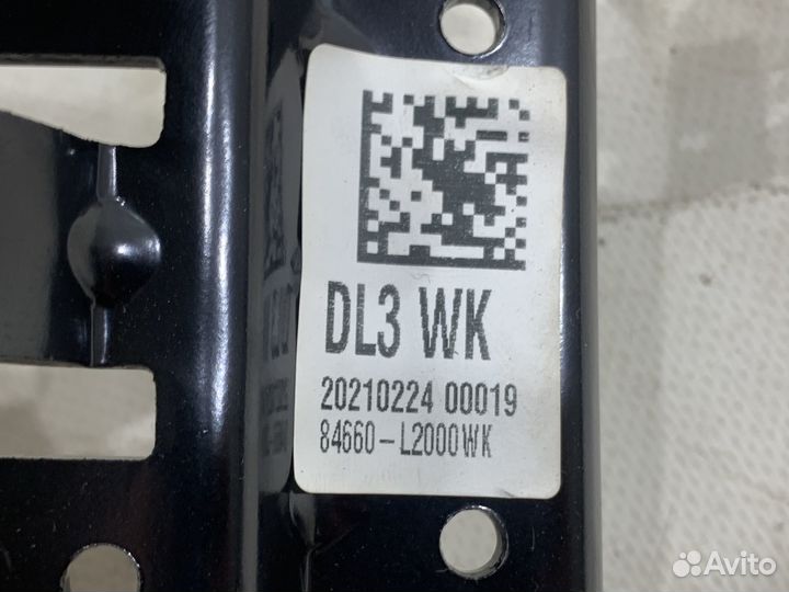 Подлокотник KIA K5 DL3