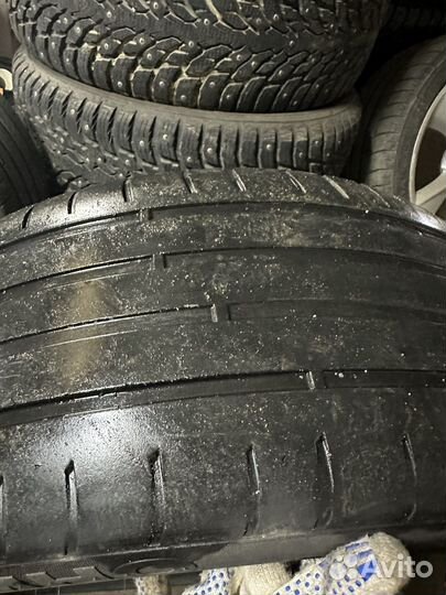 Kumho Ecsta HS51 235/45 R18 98W