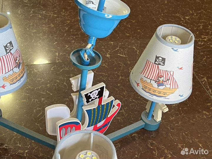 Люстра детска