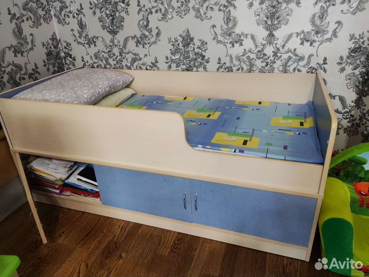 Детская кровать от 3 лет с бортиками