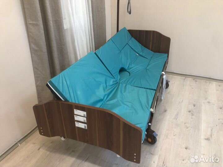 Met Revel New Медицинская электрическая кровать