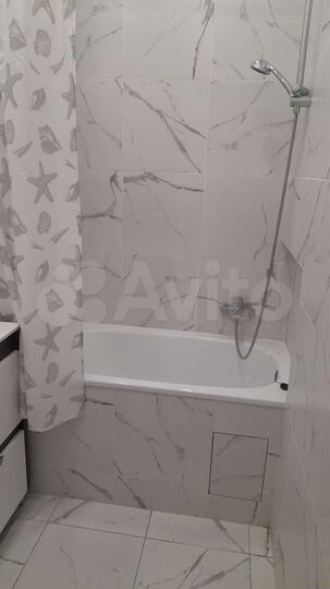 2-к. квартира, 65 м², 7/14 эт.