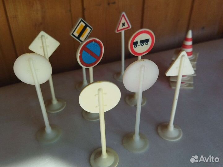 Дорожные знаки игрушки СССР
