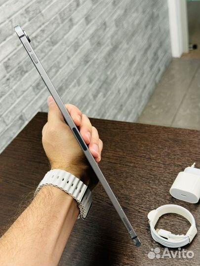 Хороший iPad Pro 11 512gb Sim LTE Оригинал