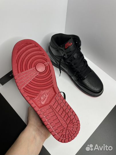 Кроссовки nike air jordan 1 черные