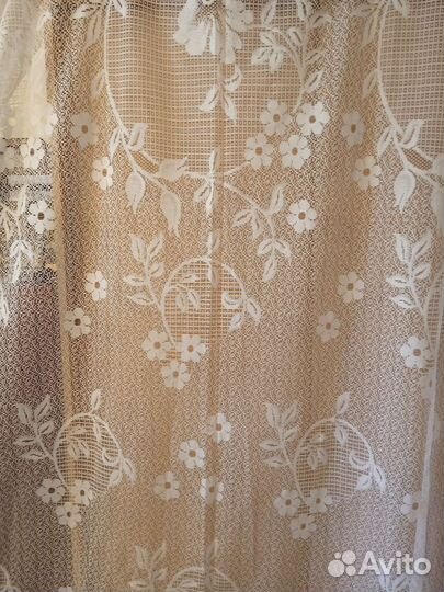 Гардина новая, большая, с бахромой