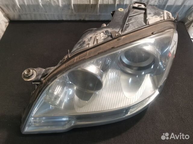Фара Mercedes ML W164 рестайлинг