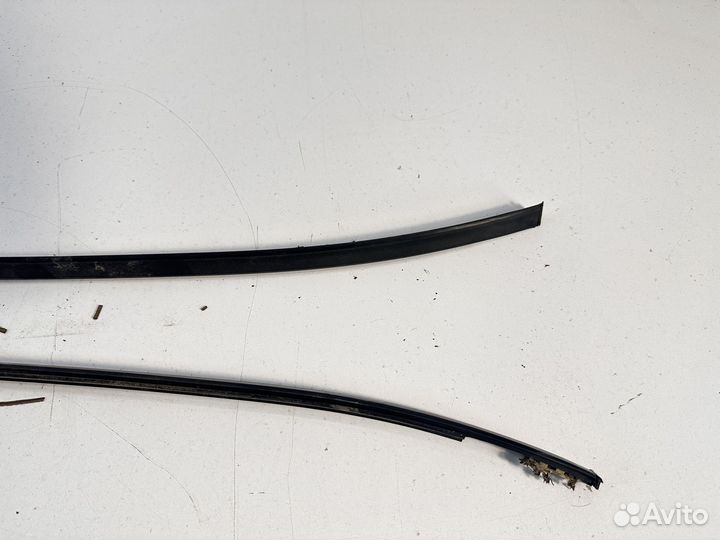 Hyundai accent молдинги крыши пара