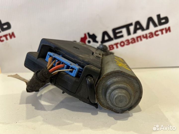 Мотор люка задний Volkswagen Passat B5+ седан