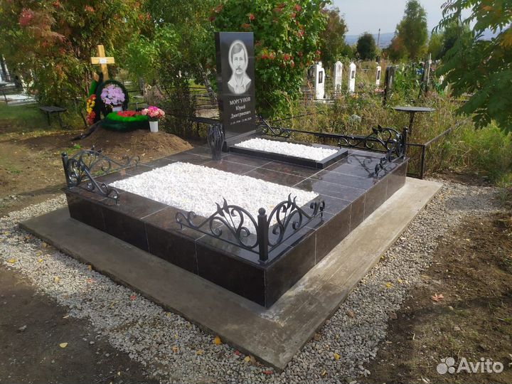 Изготовление и установка памятников на могилу