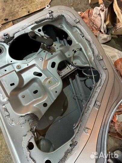 Дверь задняя левая ford focus 1