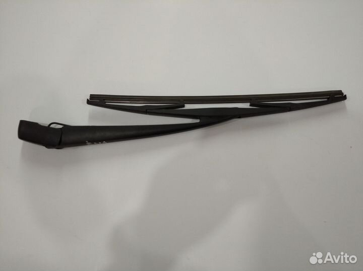 Дворник двери багажника Honda Civic EU1