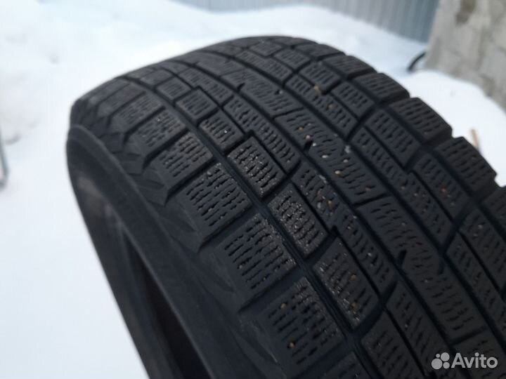 Колеса зимние Yokohama 205/60r16 920