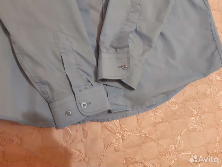 Рубашки для мальчика цветные и белые