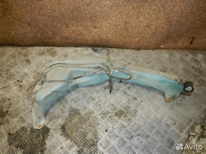 Бачок омывателя лобового стекла Ford Focus/Focus RS/Focus ST