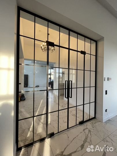 Стеклянные межкомнатные перегородки и двери лофт