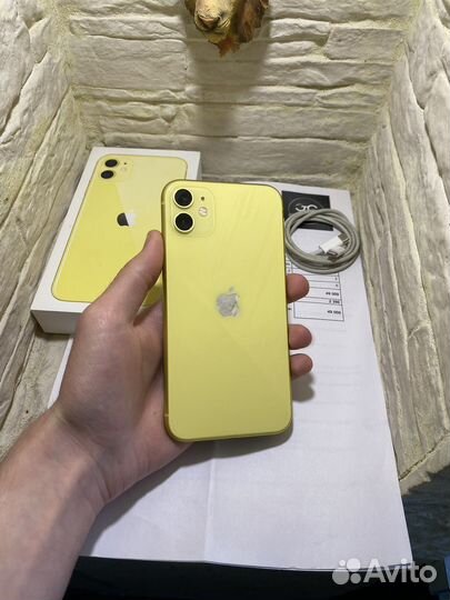 iPhone 11, 64 ГБ