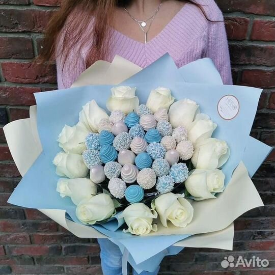 Букет из клубники в шоколаде в коробке Сердце