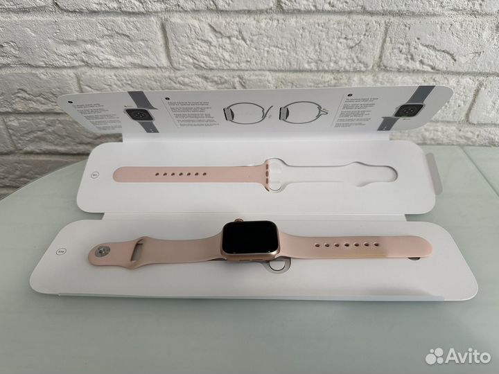 Apple watch SE 40 mm оригинал