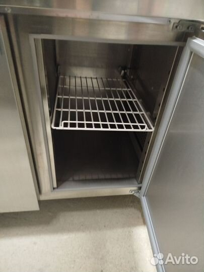 Холодильный стол