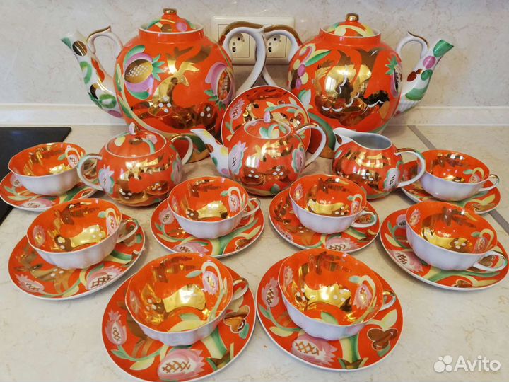Сервиз чайный Золотой олень, Дулево 60-70 гг 20го