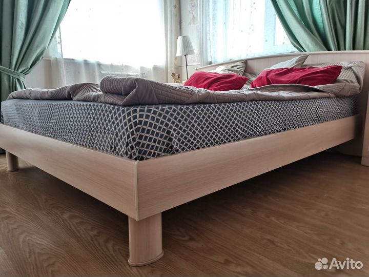 Спальный гарнитур лазурит Магна