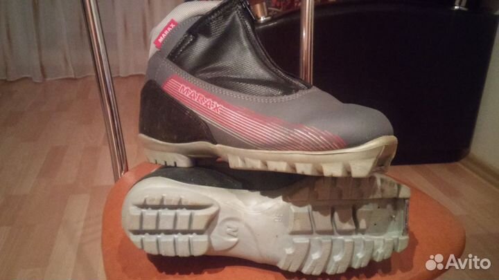 Детские беговые лыжи Fischer 140 см +комплект