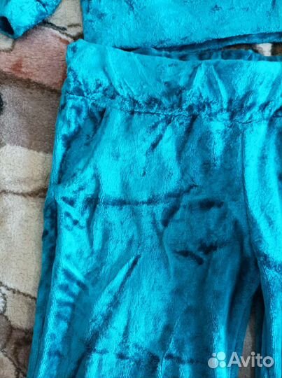 Велюровый костюм для девочки