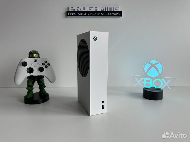 Xbox series s идеальное состяние сумка в подарок