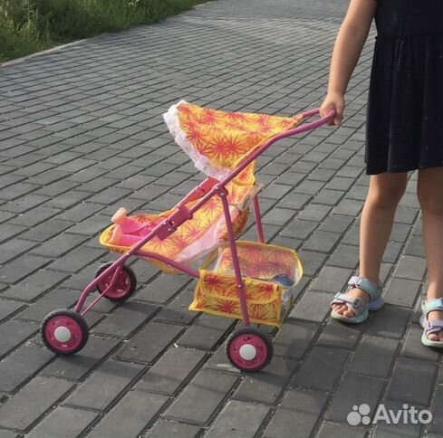Коляска для кукол
