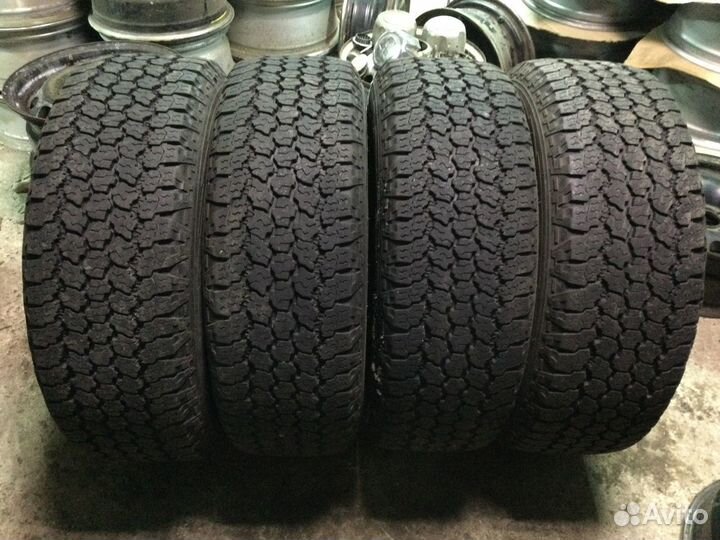 Goodyear Wrangler AT Adventure 235/65 R17