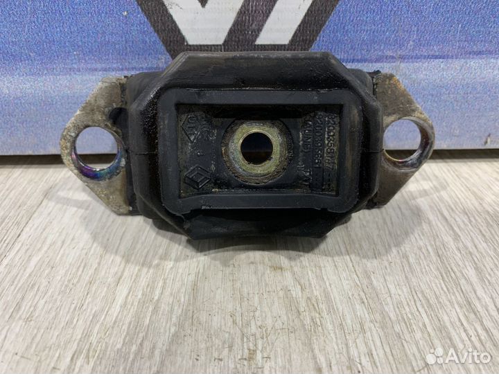 Кронштейн опора крепления кпп коробки передач Rena